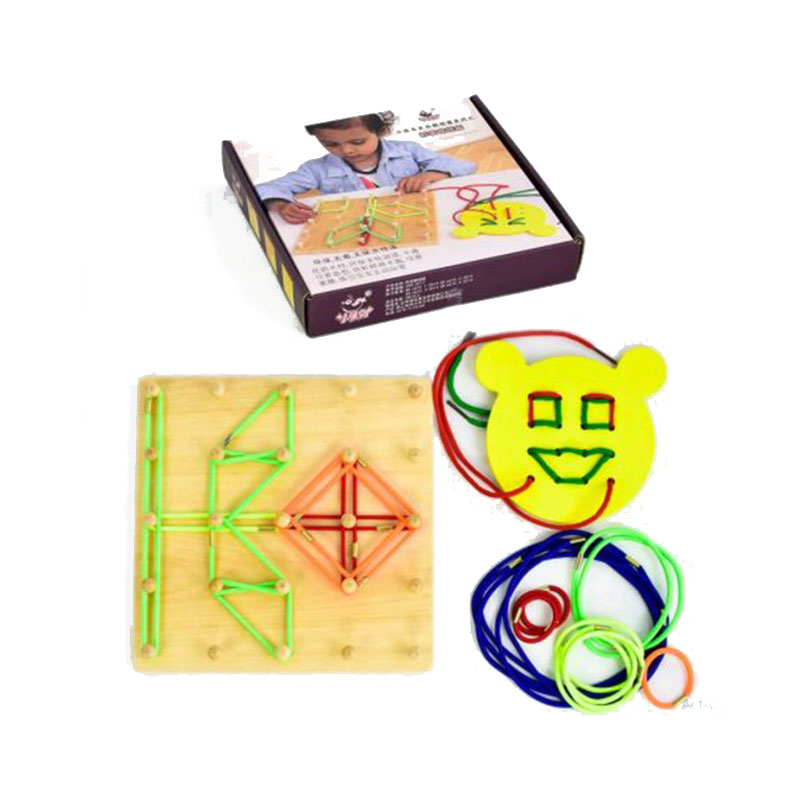 Wooden Geoboard Puzzle with Bear lacing
