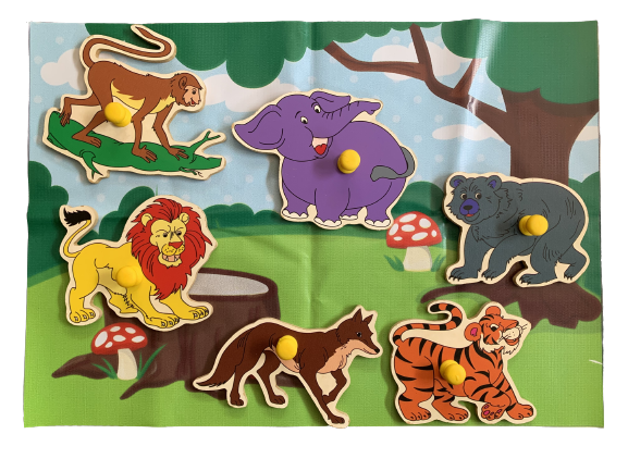Wooden Safari Animals Pick-N-Place Mat